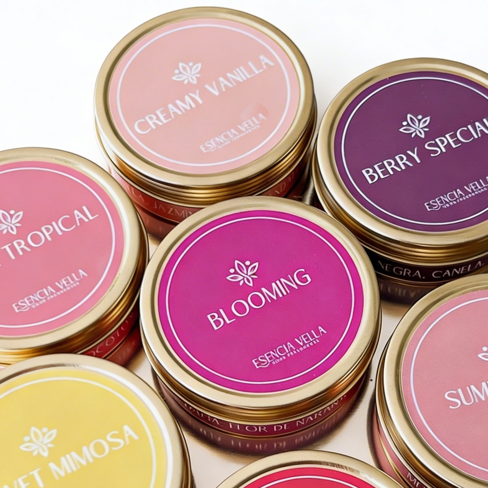 BASKETTO ARMA TU REGALO.jpg ESENCIA VELA TRAVEL TIN