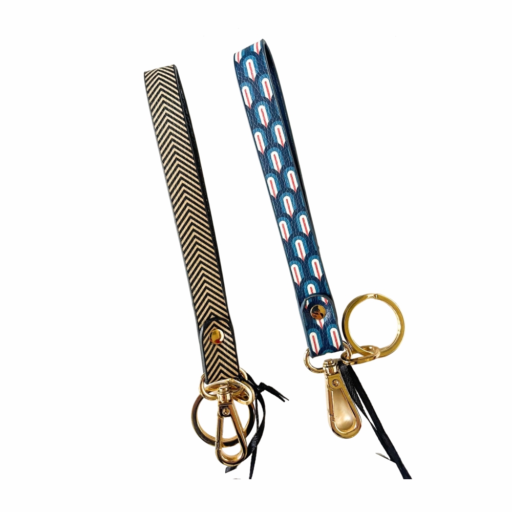 BASKETTO ARMA TU REGALO.jpg llaveros largos